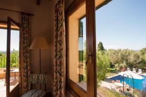 Bazén v ubytování Agroturismo Can Feliu nebo v jeho okolí