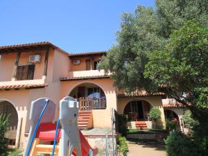 The building in which the holiday home is located