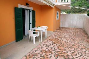Balkón nebo terasa v ubytování House Dimitri Agios Georgios Pagoi Corfu