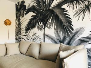 Ruang duduk di Hotel Pelican