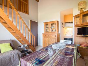 Posezení v ubytování Apartment Douc-7 by Interhome + 12 fotografií