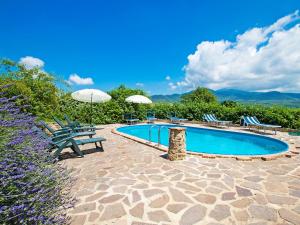 The swimming pool at or close to Apartment Papavero by Interhome