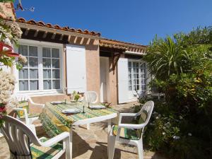 Φωτογραφία από το άλμπουμ του Holiday Home Le Clos du Rigaud-1 by Interhome σε Cavalaire-sur-Mer