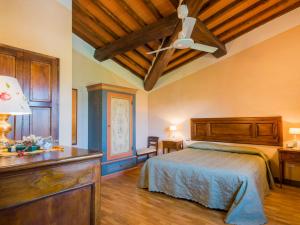 Posteľ alebo postele v izbe v ubytovaní Apartment Il Borghetto-3 by Interhome