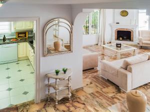 Posedenie v ubytovaní Holiday Home Mijas Beach by Interhome + 37 fotografií