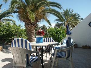 A balcony or terrace at Holiday Home Etxe Zuri by Interhome