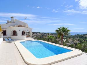 Πισίνα στο ή κοντά στο Holiday Home La Vina by Interhome