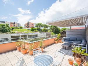 Balkón nebo terasa v ubytování Apartment Jardins Sa Boadella by Interhome