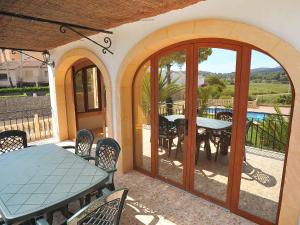 Μπαλκόνι ή βεράντα στο Holiday Home Patrai by Interhome +22 φωτογραφίες