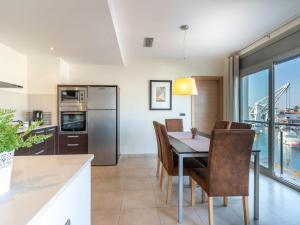 Kuchyň nebo kuchyňský kout v ubytování Apartment Del Port-1 by Interhome + 24 fotografií