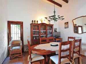Fotografia z galérie ubytovania Holiday Home Fonsala by Interhome v destinácii Paratella