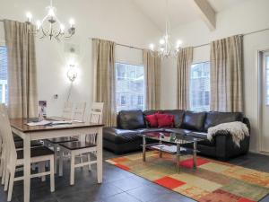 Χώρος καθιστικού στο Holiday Home Alte levi dali by Interhome