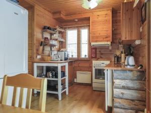 Kuchyň nebo kuchyňský kout v ubytování Holiday Home Poronpurema a by Interhome + 16 fotografií