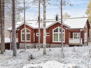 Holiday Home Poronpurema a by Interhome v zimě