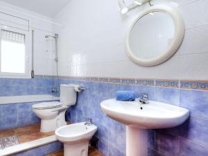 A bathroom at Holiday Home Villa Santa Marta II by Interhome