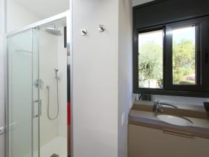 Kúpeľňa v ubytovaní Holiday Home Gunella by Interhome