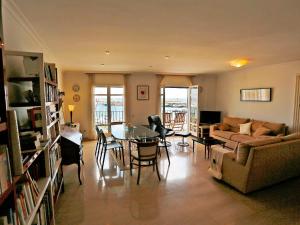 A seating area at Apartment Cambrils Port by Interhome