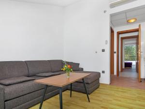 Posedenie v ubytovaní Apartment Rubin-9 by Interhome