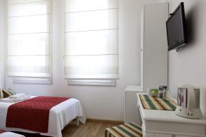 TV a/nebo společenská místnost v ubytování Pi Art Butik Otel + 21 fotografií