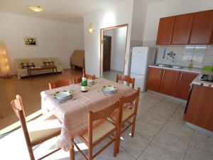 Gallery image of Apartment Travaš-3 by Interhome in Barbat na Rabu