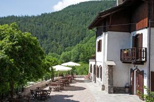 Afbeelding uit fotogalerij van Chalet Sul Lago Hotel In Montagna in Moncenisio