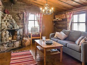 Posezení v ubytování Holiday Home Mäntyniemi by Interhome
