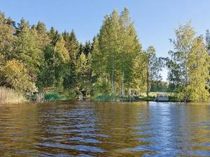 PätiäläにあるHoliday Home Rinnekämppä by Interhomeの背景水