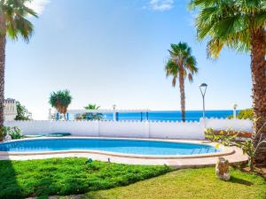 Bazén v ubytovaní Villa Zurbarán by the Sea by Interhome alebo v jeho blízkosti