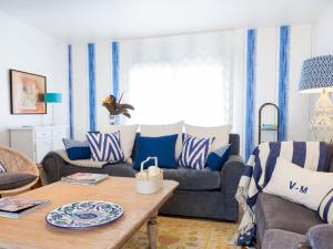 Posedenie v ubytovaní Villa Zurbarán by the Sea by Interhome