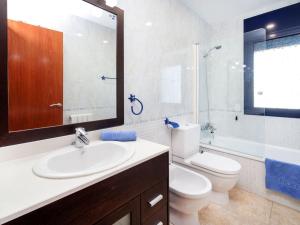 Kúpeľňa v ubytovaní Holiday Home Aida by Interhome
