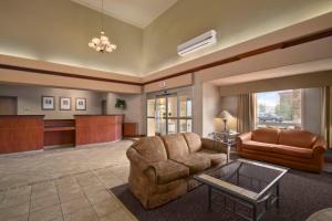 Istumisnurk majutusasutuses Days Inn by Wyndham Red Deer