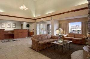 Istumisnurk majutusasutuses Days Inn by Wyndham Red Deer