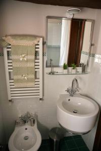 Koupelna v ubytování Residenza Antico Chianti