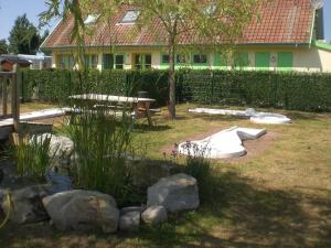 Zahrada ubytování Camping Paradis Le Royon