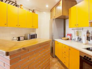 Kuchnia lub aneks kuchenny w obiekcie Apartment El Rocío by Interhome