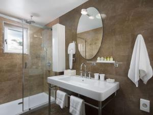 Kúpeľňa v ubytovaní Villa Vlastelini by Interhome