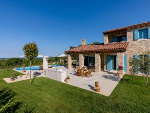 Bazén v ubytování Holiday Home Villa Toscana by Interhome nebo v jeho okolí