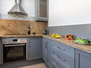Zdjęcie z galerii obiektu Holiday Home Villa Ebano by Interhome w mieście Torremuelle