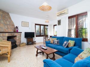 TV a/nebo společenská místnost v ubytování Holiday Home Sunshine by Interhome