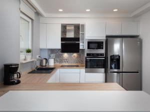 Kuchyň nebo kuchyňský kout v ubytování Villa Luka by Interhome + 37 fotografií