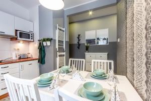 Kuchnia lub aneks kuchenny w obiekcie Apartament Bulwary Zakopane