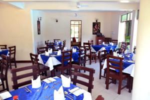 Restoranas ar kita vieta pavalgyti apgyvendinimo įstaigoje Sun Set Paradise Baringo 11