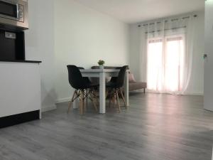 Kuchyň nebo kuchyňský kout v ubytování APARTAMENTOS CAZORLA CENTRO