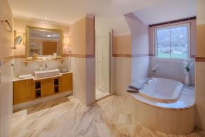 
A bathroom at Majestic Hotel & Spa Resort
