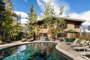 Gallery image of 60 Fall Lane Sonnenblick #3 Townhouse in Snowmass Village