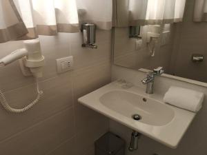 Kúpeľňa v ubytovaní Hotel & Wellness Stella Delle Langhe