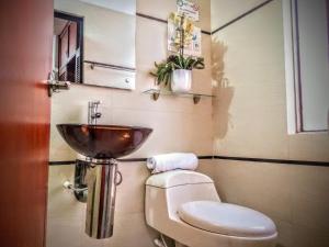 Ett badrum på Hotel el Atajo