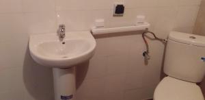 Koupelna v ubytování Camping Bassou