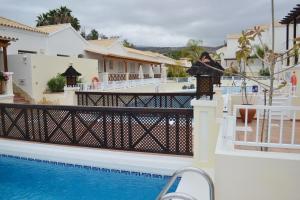Kolam renang di atau dekat dengan Golf Resort Tenerife sur