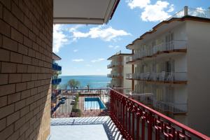 Uma varanda ou terraço em Domus Amalfi Coast